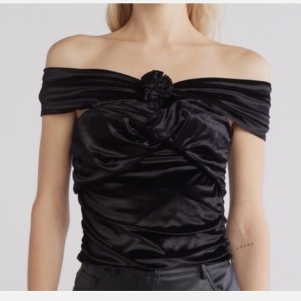 NWOT WaYf Black Off-Shoulder Top